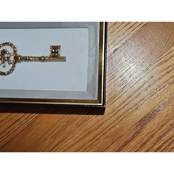 Set Of 2 Vintage MCM Turner Wall Accessory Ornate Kings Knights Gold Keys - Picture 13 of 15